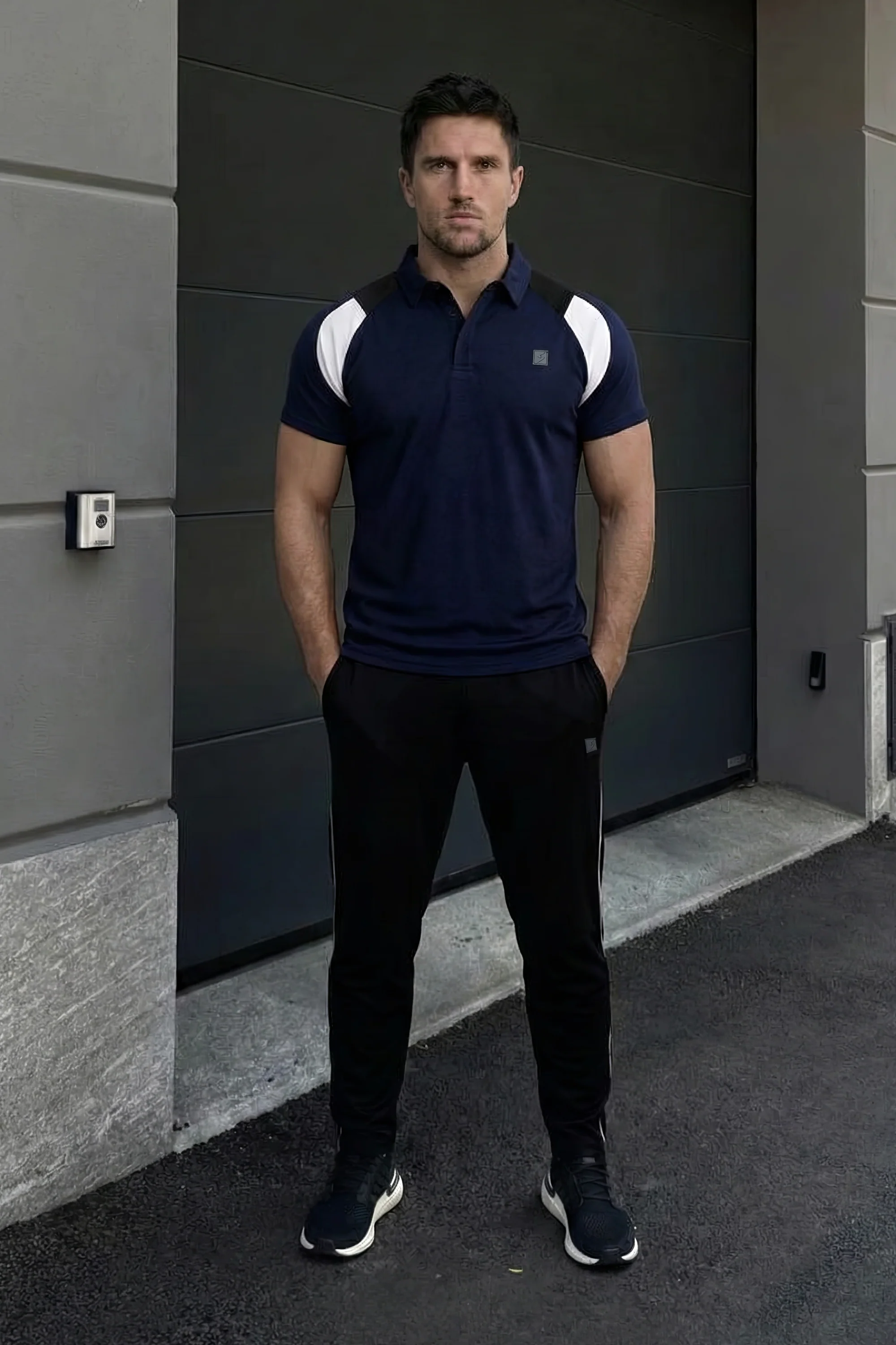 Speed Night Runner Tracksuit - Image 2